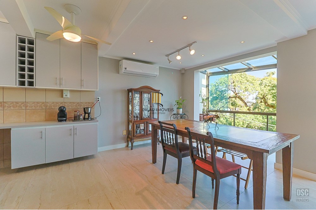 Casa de Condomínio 3 dormitórios no bairro Vila Conceição