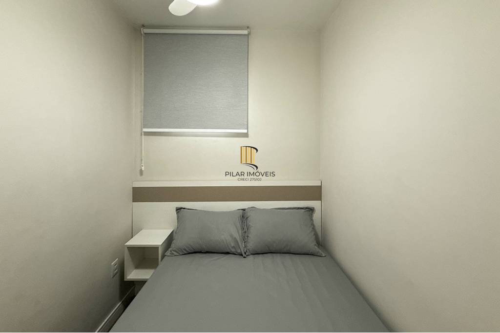 Casa 5 dormitórios no bairro Igara
