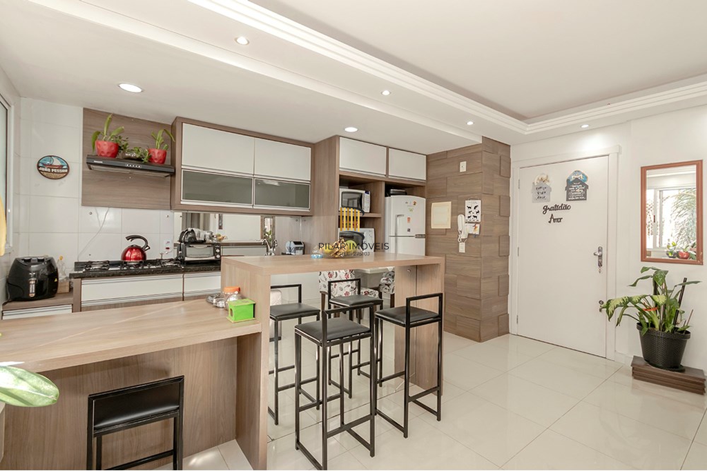 Apartamento 2 dormitórios no bairro Vila Ipiranga