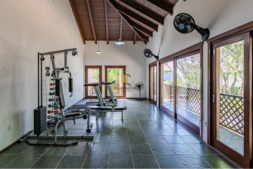 Casa de Condomínio 3 dormitórios no bairro Lomba do Pinheiro