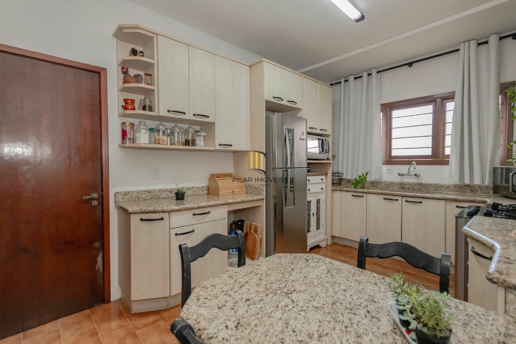 Casa 3 dormitórios no bairro Jardim Planalto