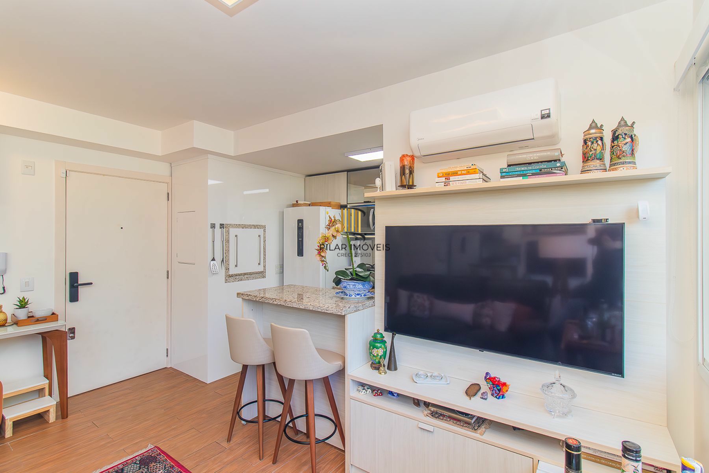 Apartamento 2 dormitórios no bairro Azenha