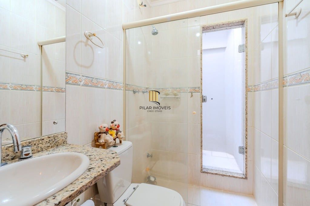 Casa de Condomínio 4 dormitórios no bairro Ipanema