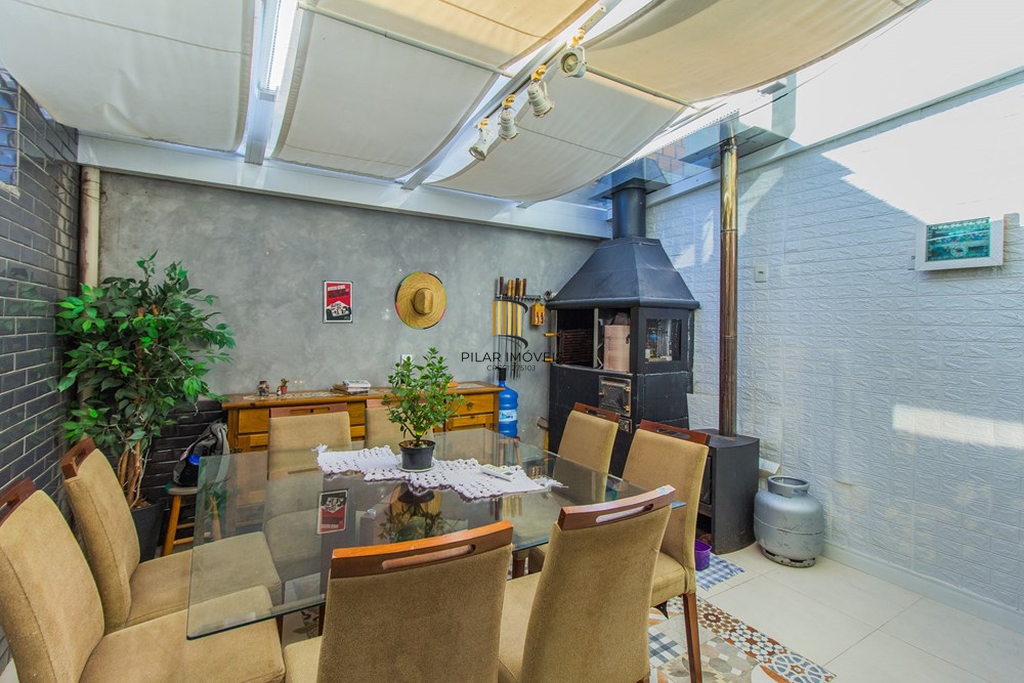 Casa 2 dormitórios no bairro Fátima