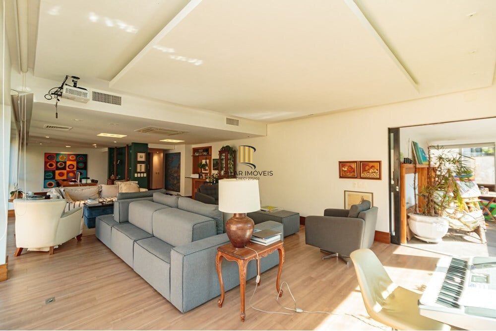Apartamento 4 dormitórios no bairro Floresta