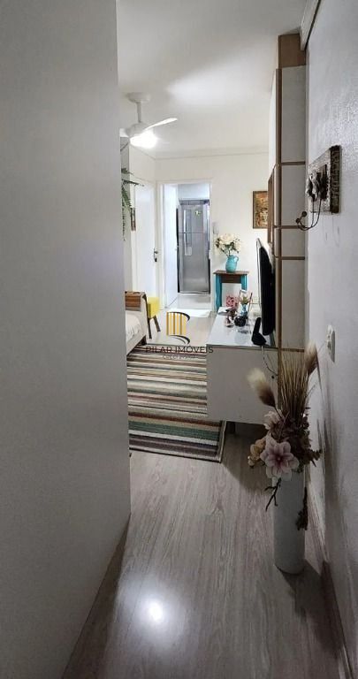 Apartamento 2 dormitórios no bairro Morro Santana