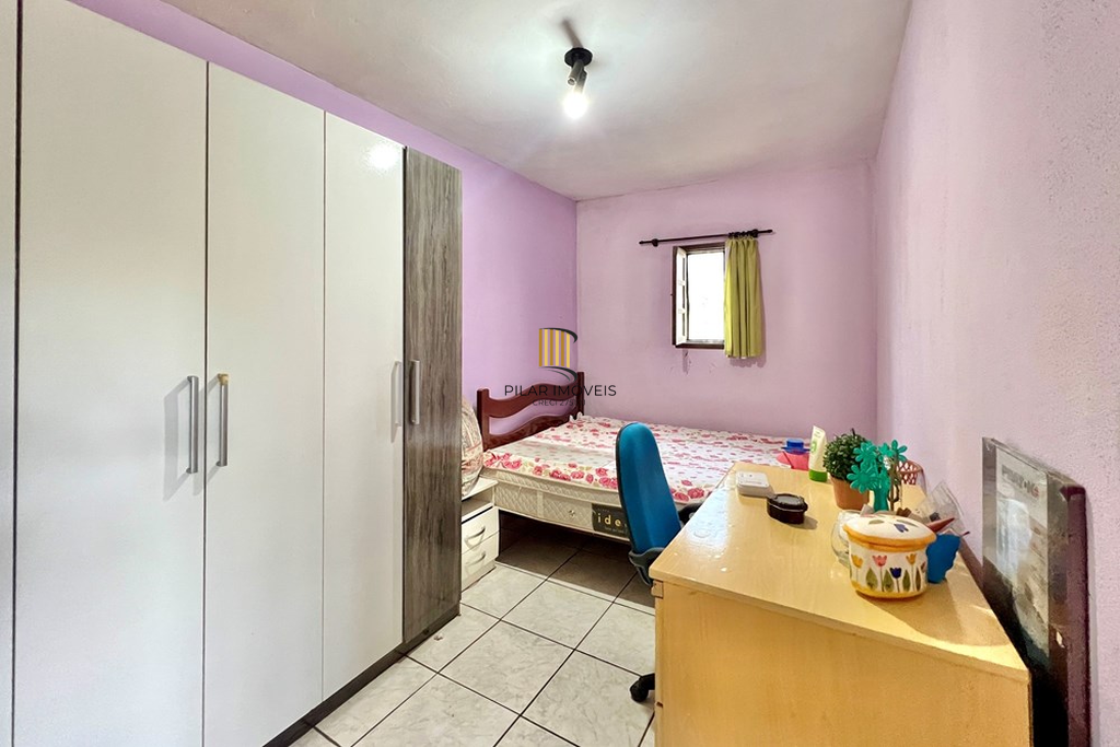 Casa 4 dormitórios no bairro Igara