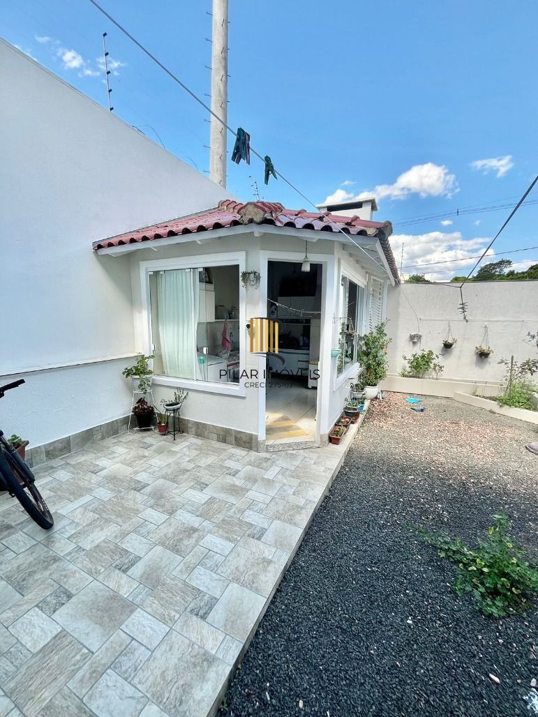 Sobrado 4 dormitórios no bairro Jardim Itu