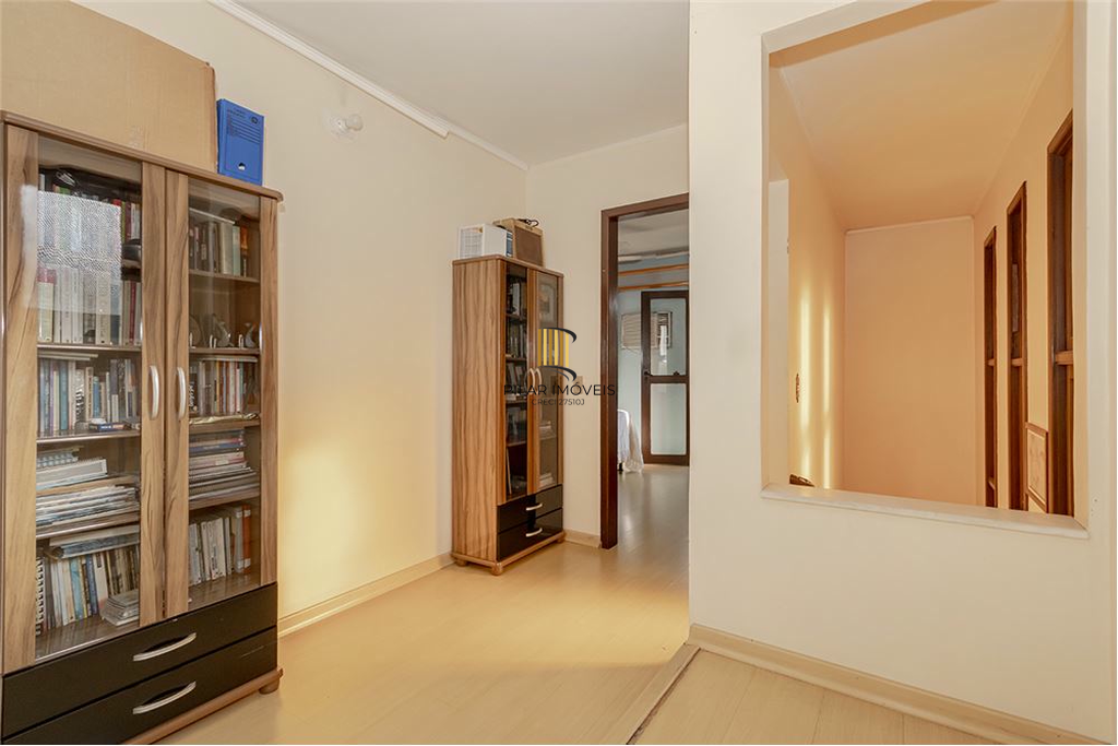 Casa 4 dormitórios no bairro Moinhos de Vento