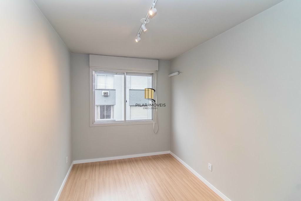 Apartamento 2 dormitórios no bairro Vila Ipiranga