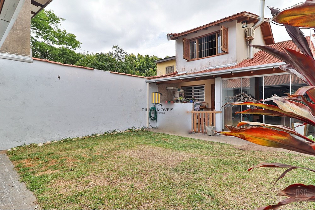 Casa 2 dormitórios no bairro Vila Jardim