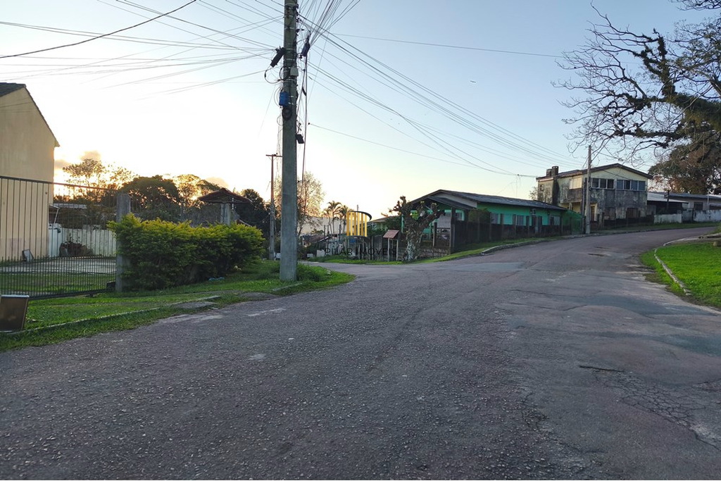 Casa 2 dormitórios no bairro Viamópolis