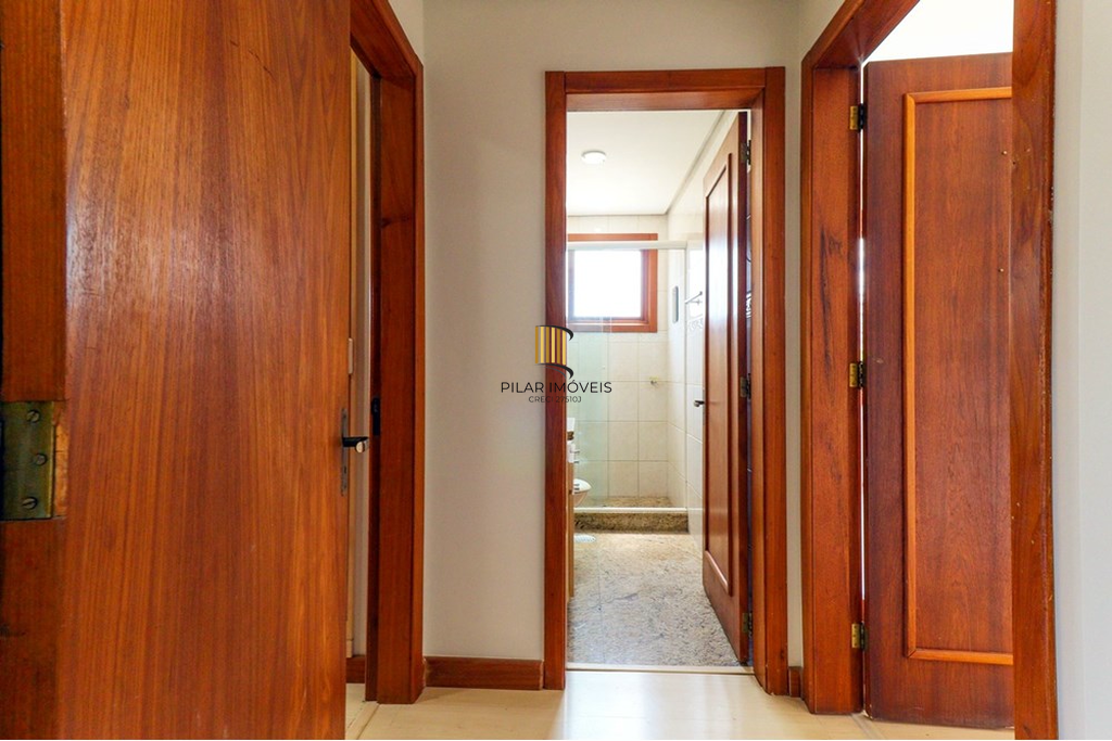 Cobertura 3 dormitórios no bairro Petrópolis