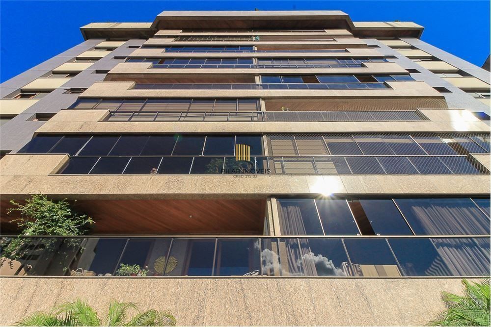 Apartamento 4 dormitórios no bairro Mont Serrat