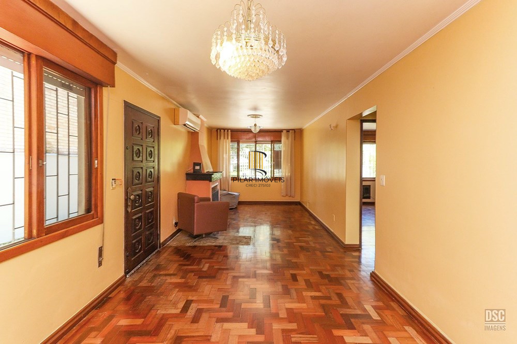 Casa 7 dormitórios no bairro Vila Ipiranga