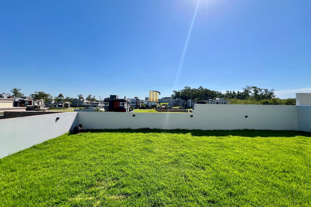 Casa de Condomínio 3 dormitórios no bairro Sanga Funda
