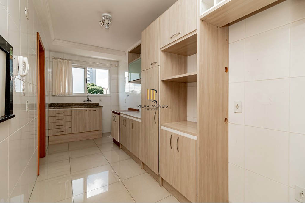 Apartamento 2 dormitórios no bairro Três Figueiras