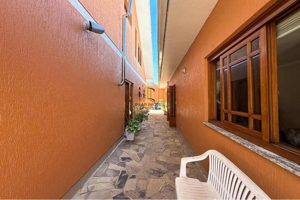 Casa 6 dormitórios no bairro Marechal Rondon