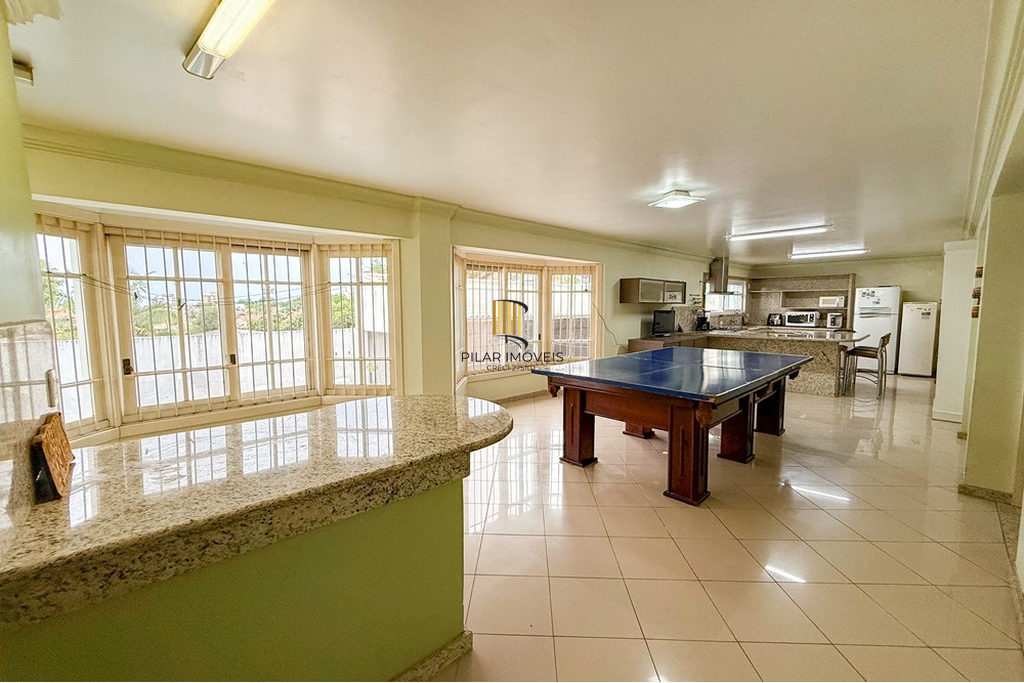 Casa 6 dormitórios no bairro Nossa Senhora das Graças