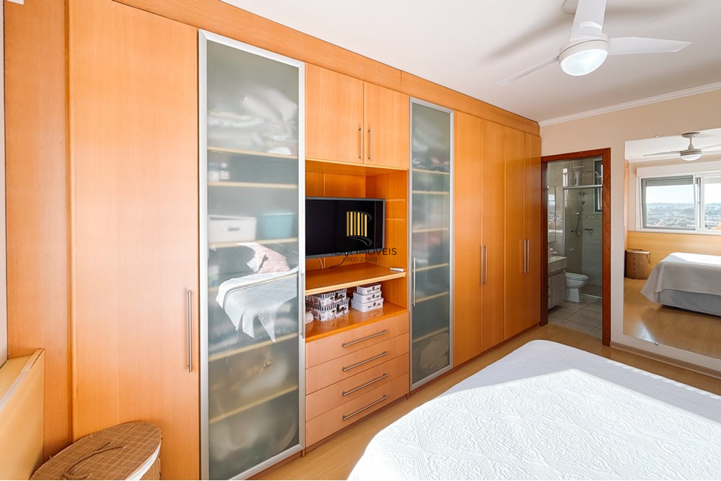 Apartamento 3 dormitórios no bairro Centro