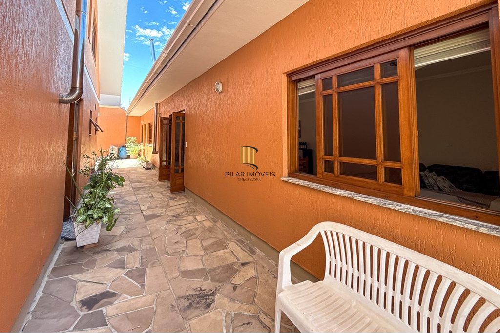 Casa 6 dormitórios no bairro Marechal Rondon