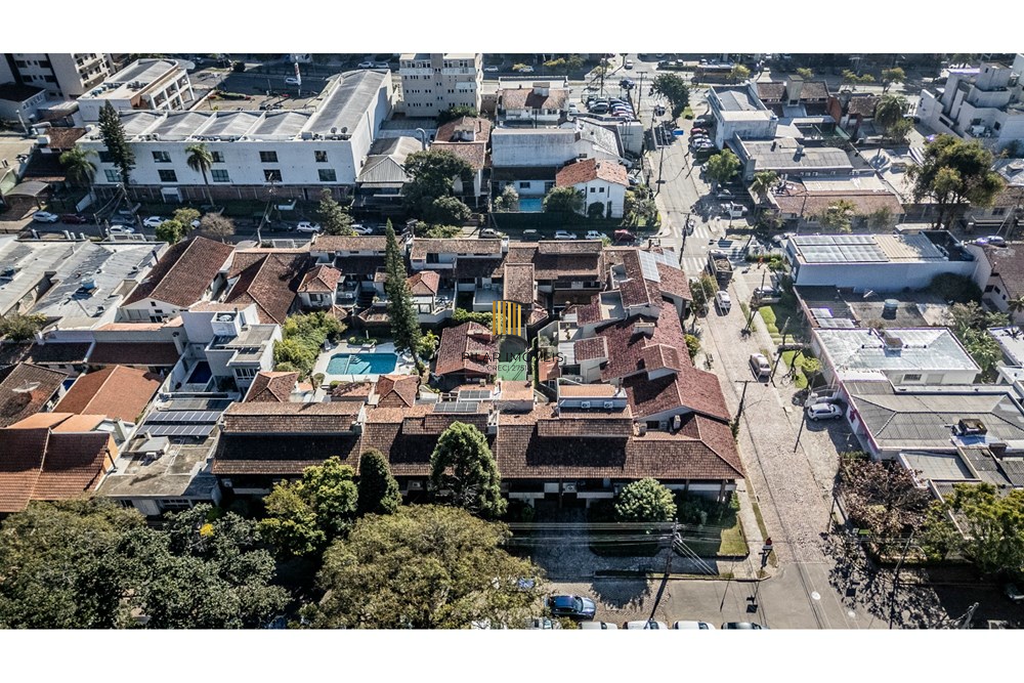 Casa de Condomínio 4 dormitórios no bairro Três Figueiras