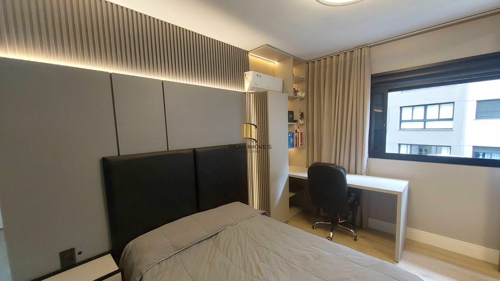 Apartamento 3 dormitórios no bairro Menino Deus