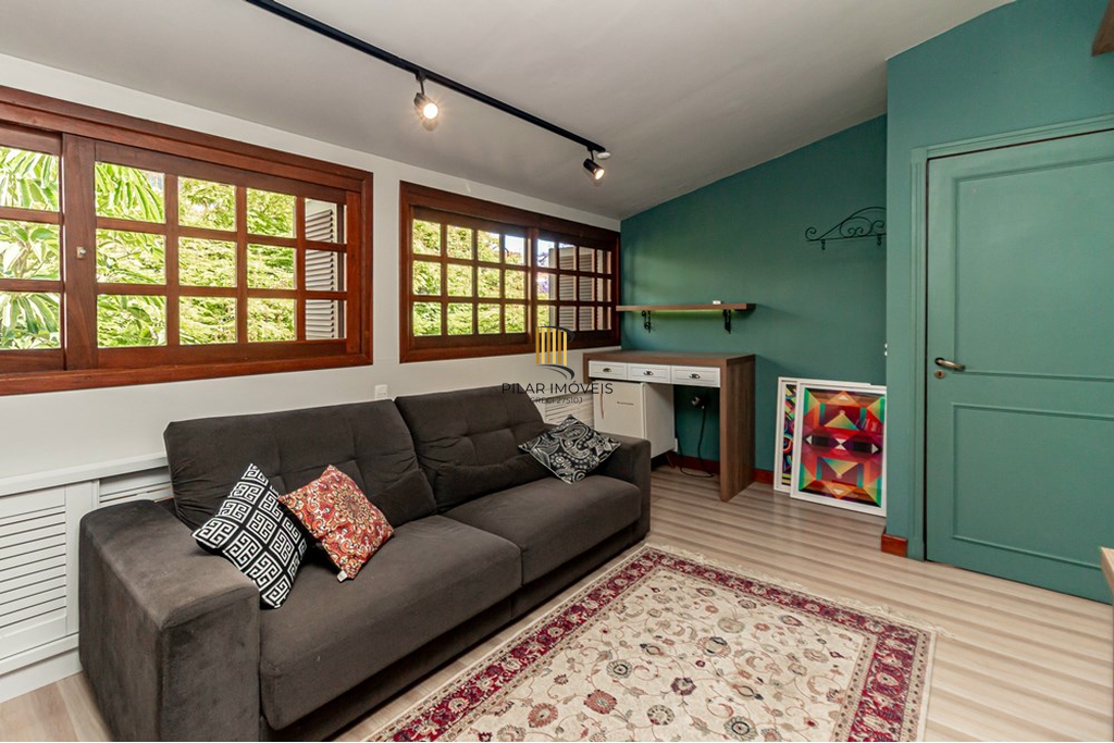 Casa de Condomínio 4 dormitórios no bairro Bela Vista