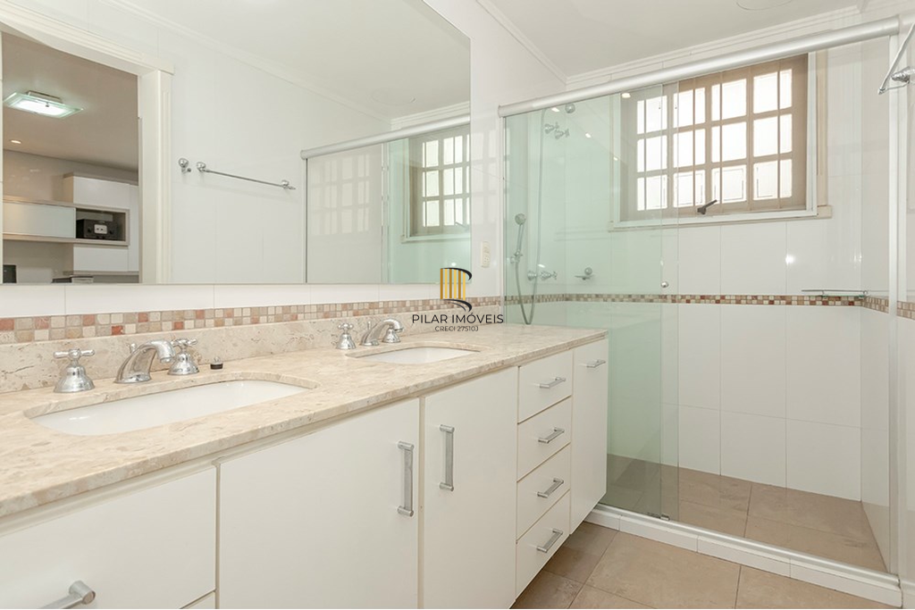 Casa 3 dormitórios no bairro Chácara das Pedras