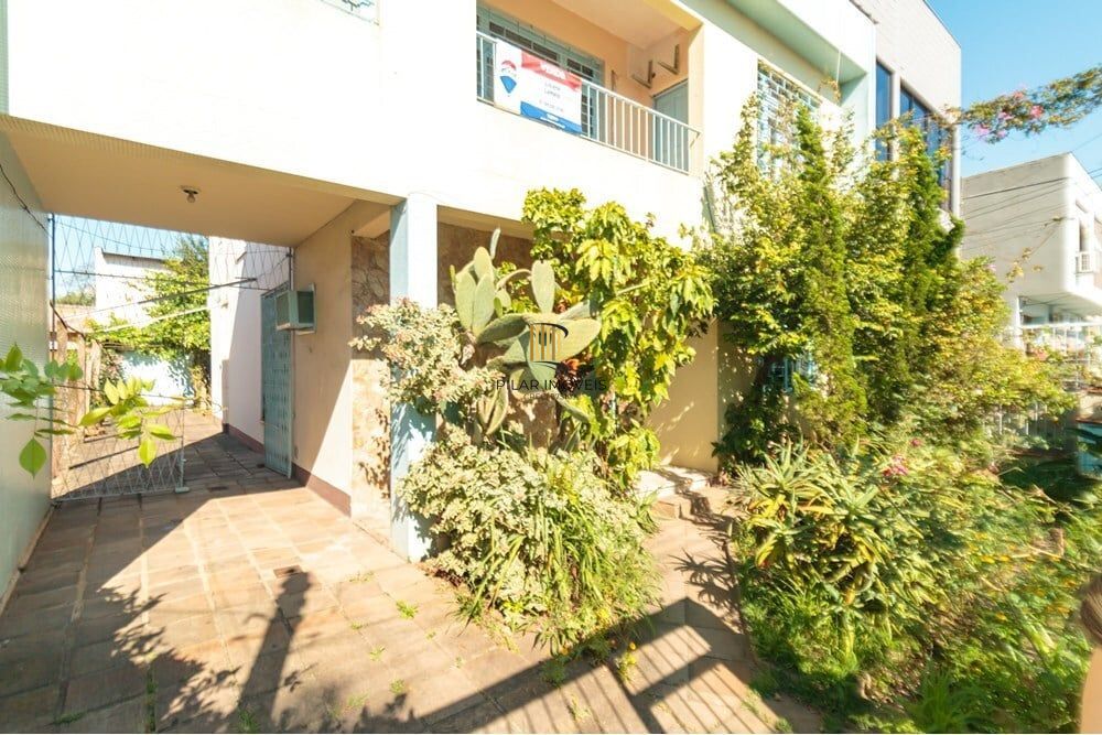 Casa 3 dormitórios no bairro Santa Maria Goretti