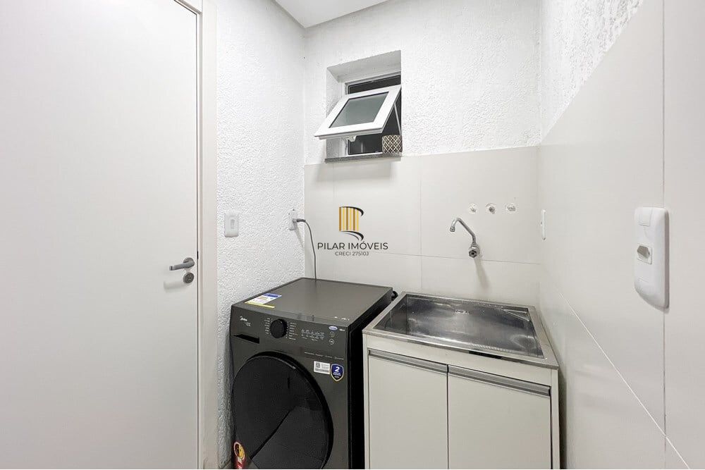 Casa de Condomínio 3 dormitórios no bairro Niterói