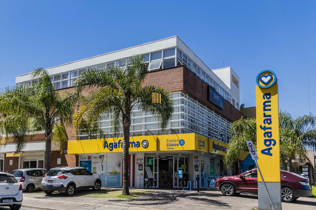 Casa 3 dormitórios no bairro Tristeza