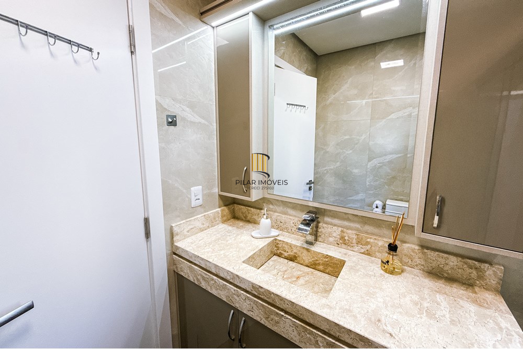 Casa de Condomínio 3 dormitórios no bairro Sanga Funda