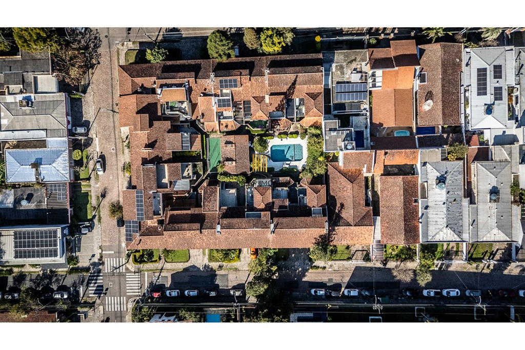 Casa de Condomínio 4 dormitórios no bairro Três Figueiras