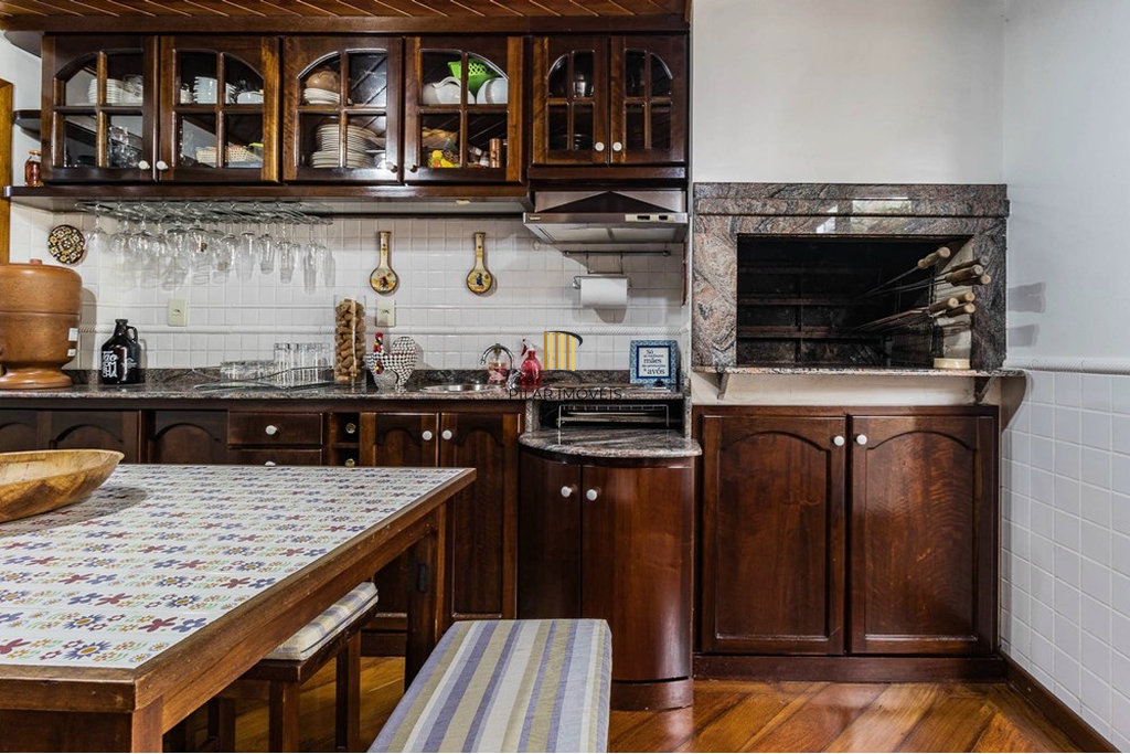 Casa 3 dormitórios no bairro Jardim Itu Sabará