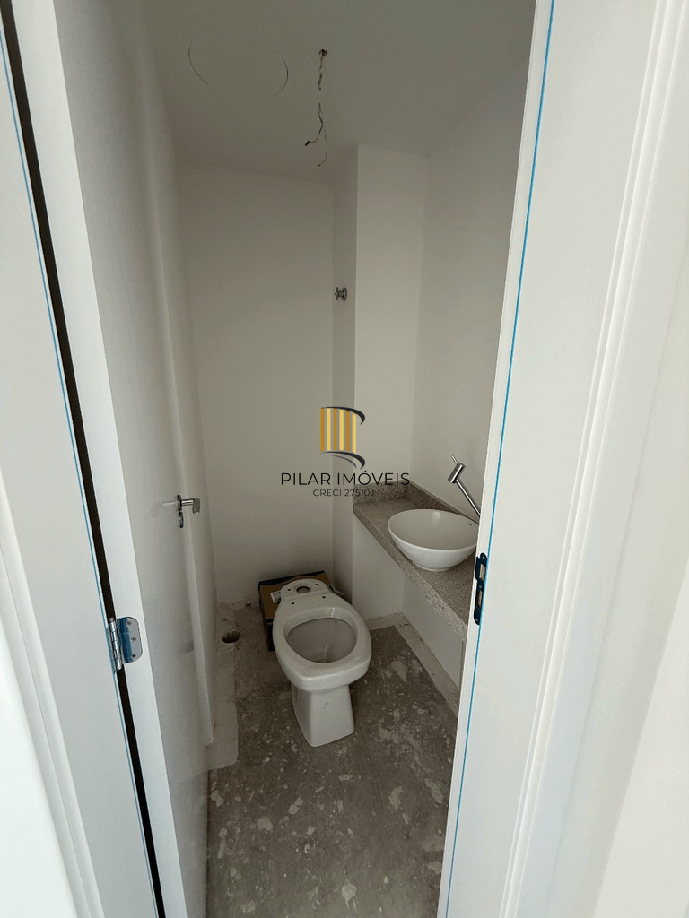 Apartamento 3 dormitórios no bairro Menino Deus