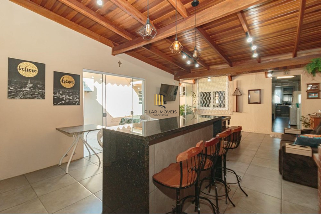 Casa 3 dormitórios no bairro Rubem Berta