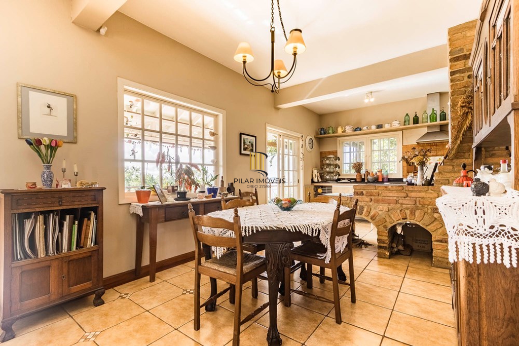 Casa 4 dormitórios no bairro Belém Novo