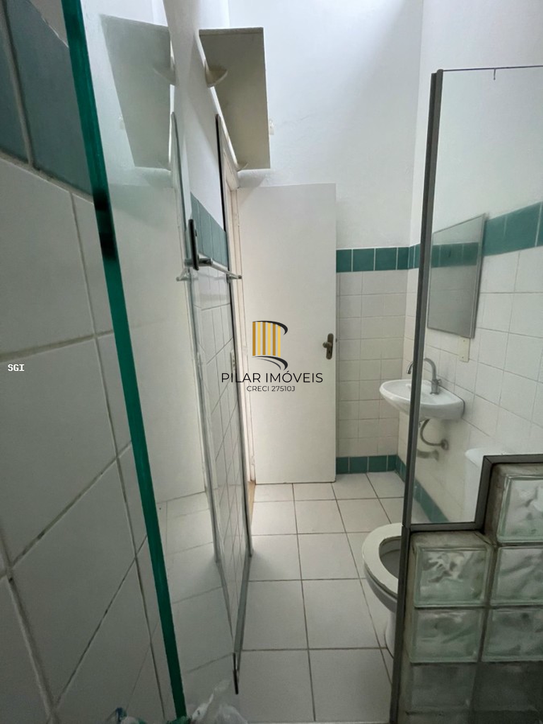 Casa 2 dormitórios no bairro Jardim do Salso