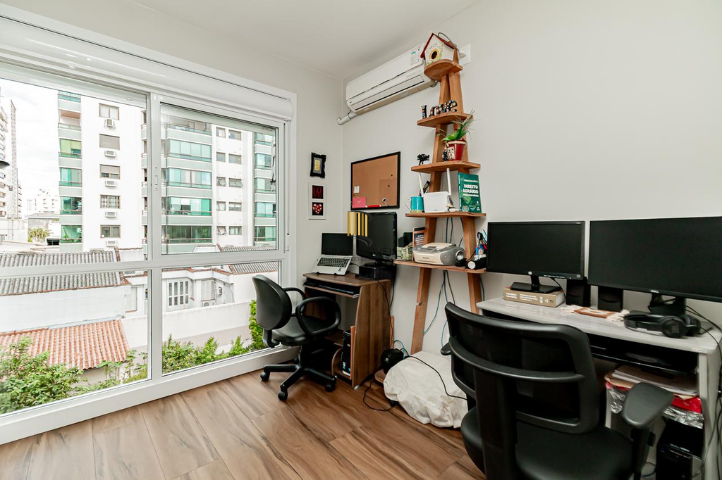 Apartamento 3 dormitórios no bairro Menino Deus