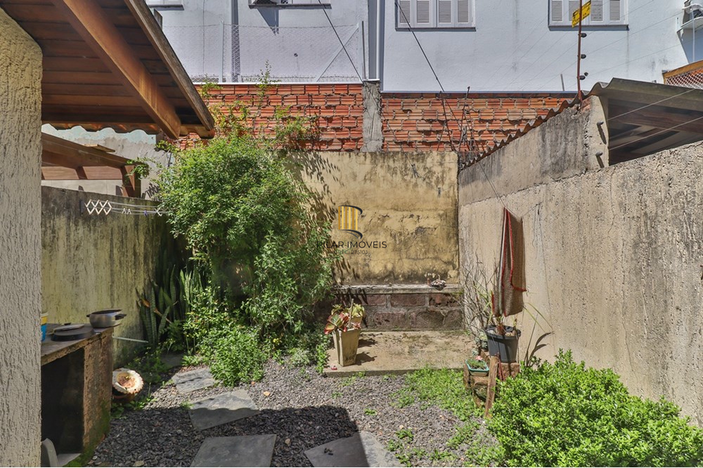 Casa 2 dormitórios no bairro Vila Nova