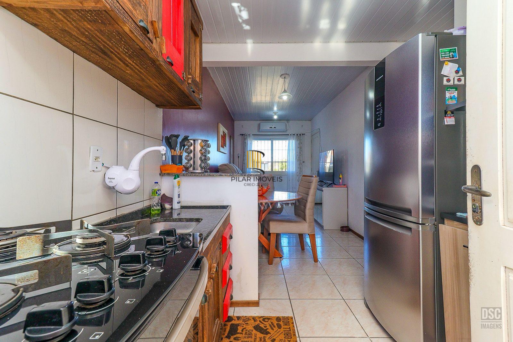 Casa 2 dormitórios no bairro Hípica