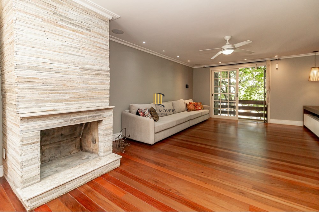 Casa de Condomínio 4 dormitórios no bairro Bela Vista