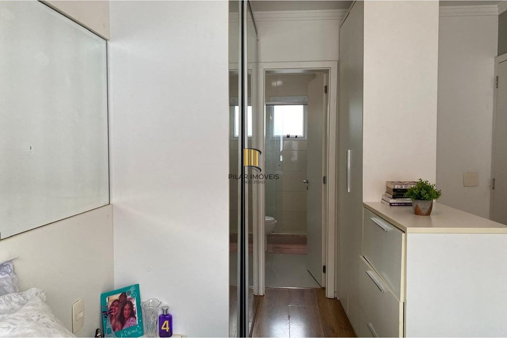 Casa de Condomínio 4 dormitórios no bairro Estância Velha