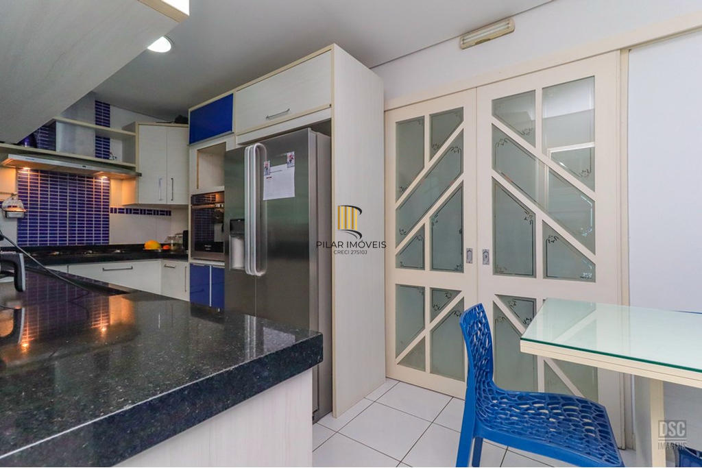 Casa 4 dormitórios no bairro Tristeza