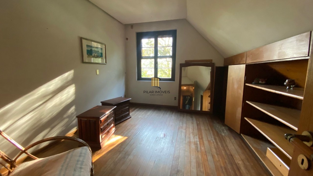 Casa 4 dormitórios no bairro Vila Assunção