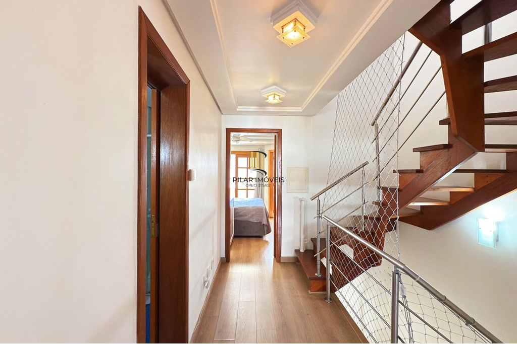 Casa 4 dormitórios no bairro Aberta dos Morros