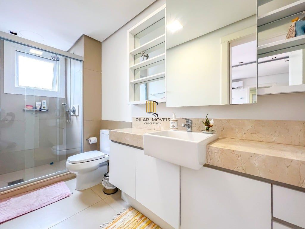 Apartamento 4 dormitórios no bairro Petrópolis