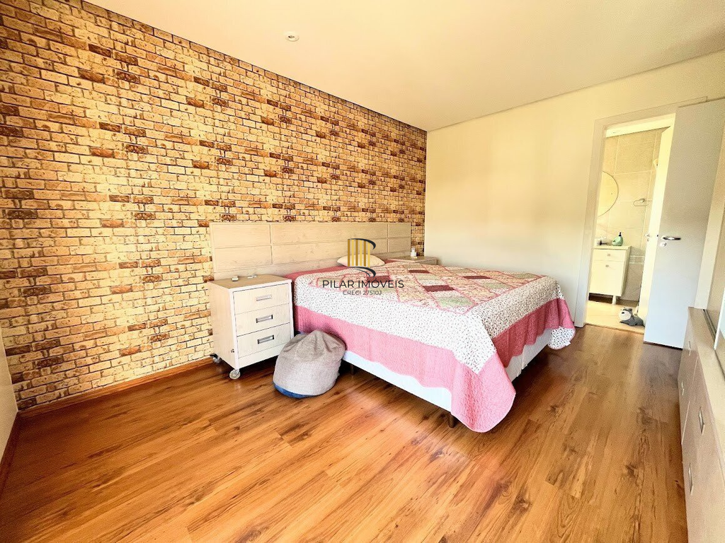 Casa de Condomínio 3 dormitórios no bairro Vila Nova