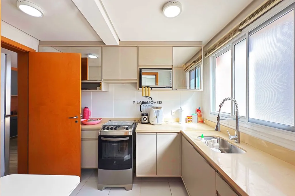 Apartamento 2 dormitórios no bairro Menino Deus